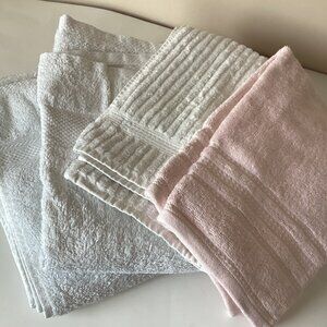 A Bundle of Bathroom Towels 2 Bath 2 Hand White & Pink Guest Towel Home Decor